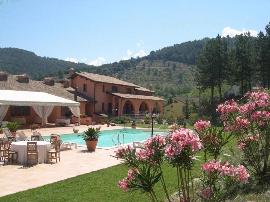 Hotel La Fattoria San Giovanni Di Baiano Eksteriør bilde